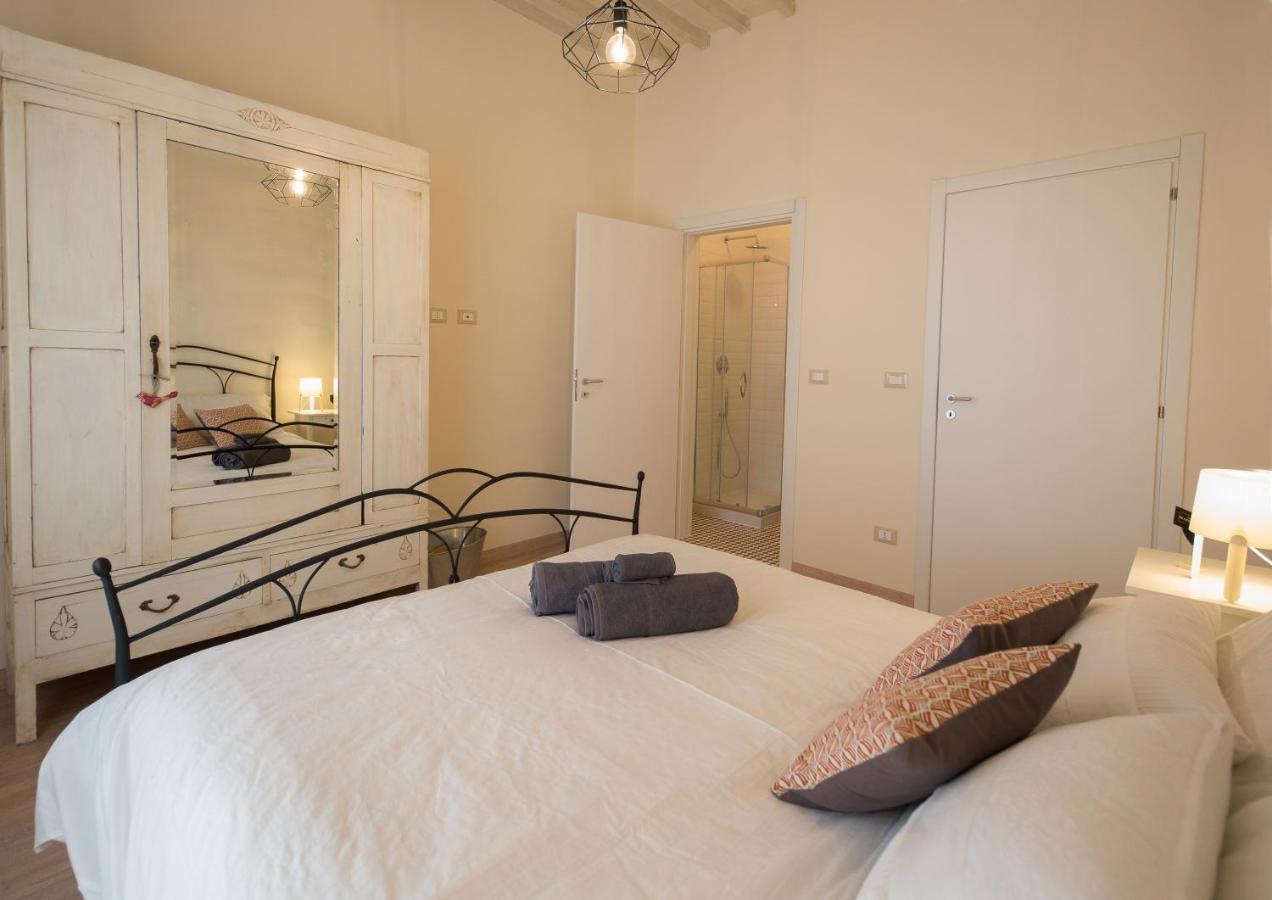 B&B In Acquaviva Ліворно Екстер'єр фото